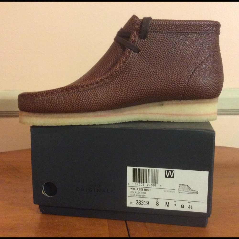 Clarks Wallabee Cola Leather Size 8 New with box